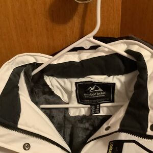 Women's White & Black Ski Snow Jacket